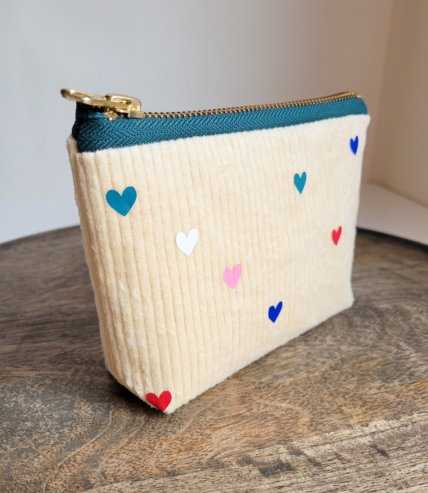Kosmetiktasche mit bunten Herzen mit Zipper - Größe 15x10 cm