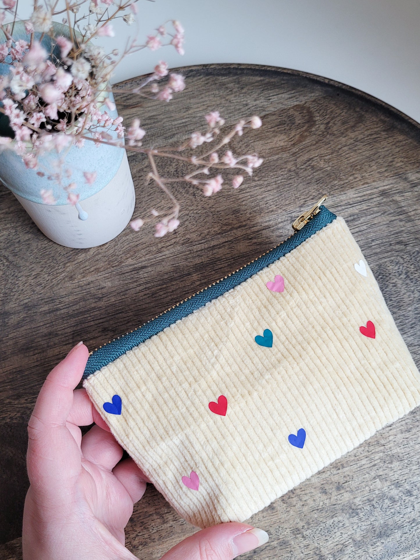 Kosmetiktasche mit bunten Herzen mit Zipper - Größe 15x10 cm