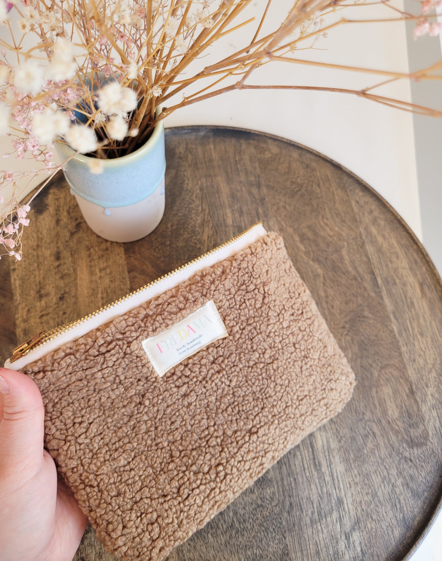Große Teddy Tasche, Täschchen aus Kuschelstoff - 20 x 13 cm