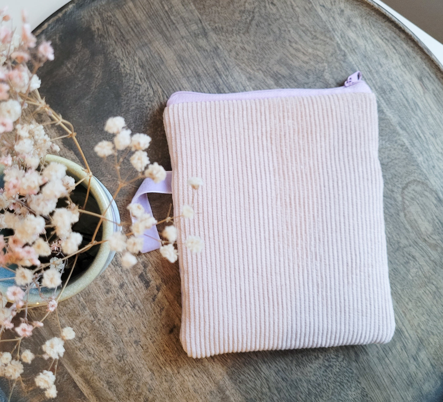 E-Reader Tasche aus Cord in Rosa & Lila, E-Book Hülle