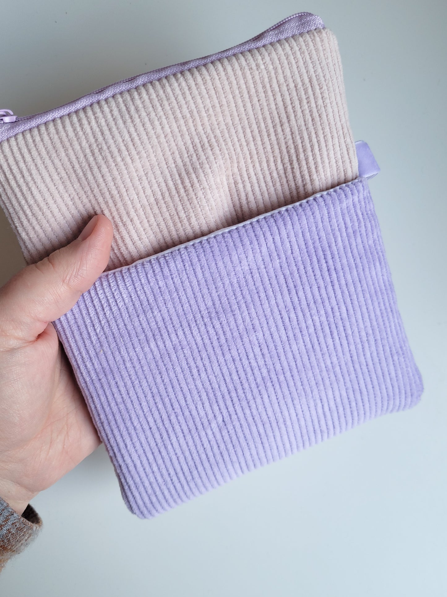 E-Reader Tasche aus Cord in Rosa & Lila, E-Book Hülle