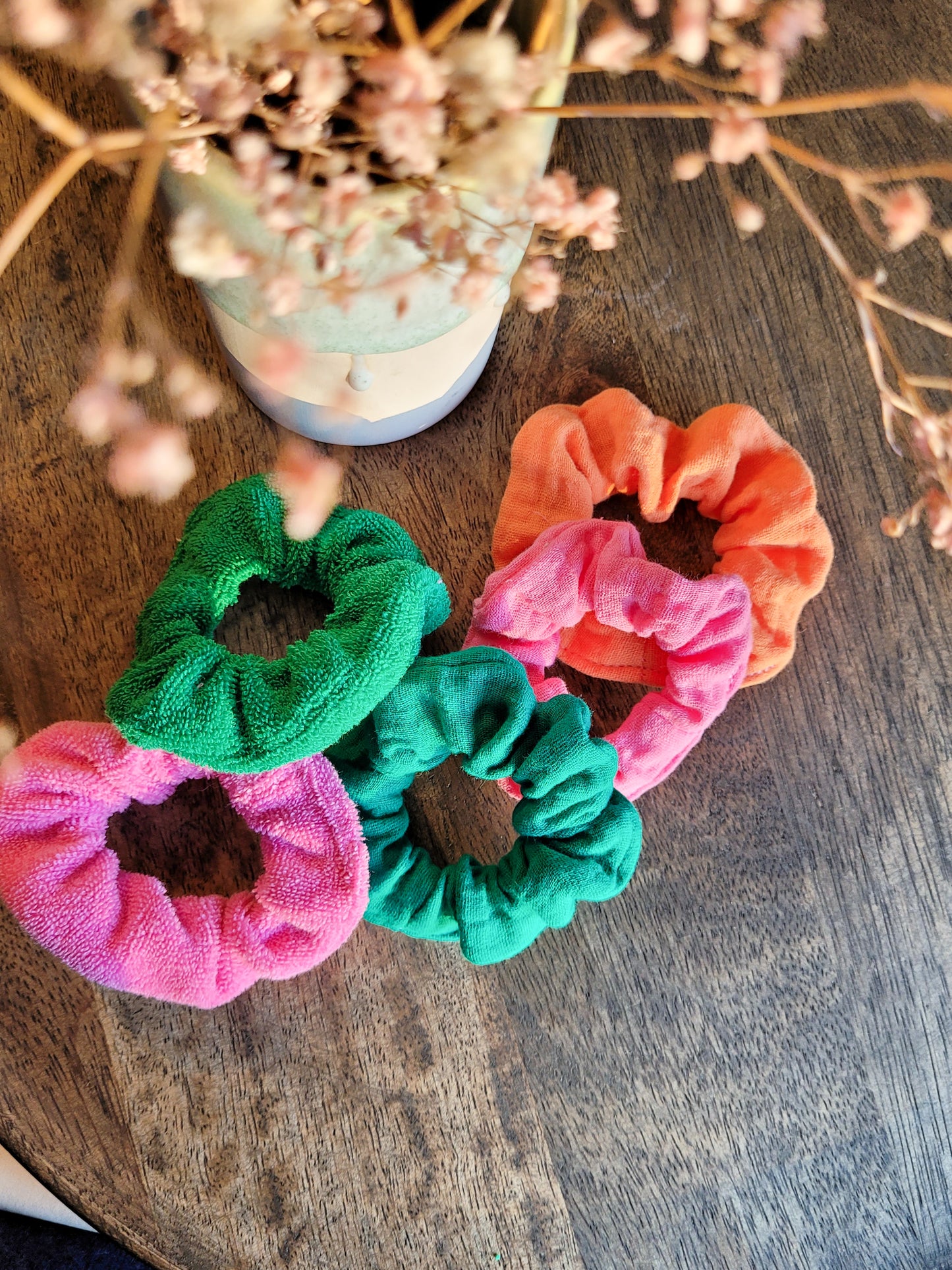 Mini Musselin Scrunchie in knalligen Farben
