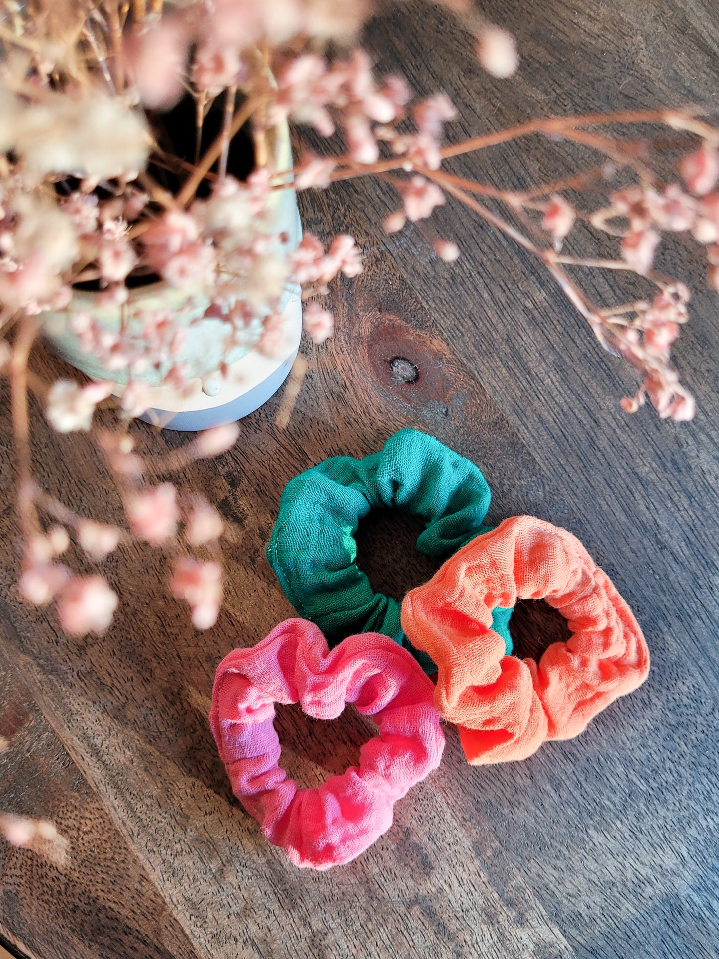 Mini Musselin Scrunchie in knalligen Farben