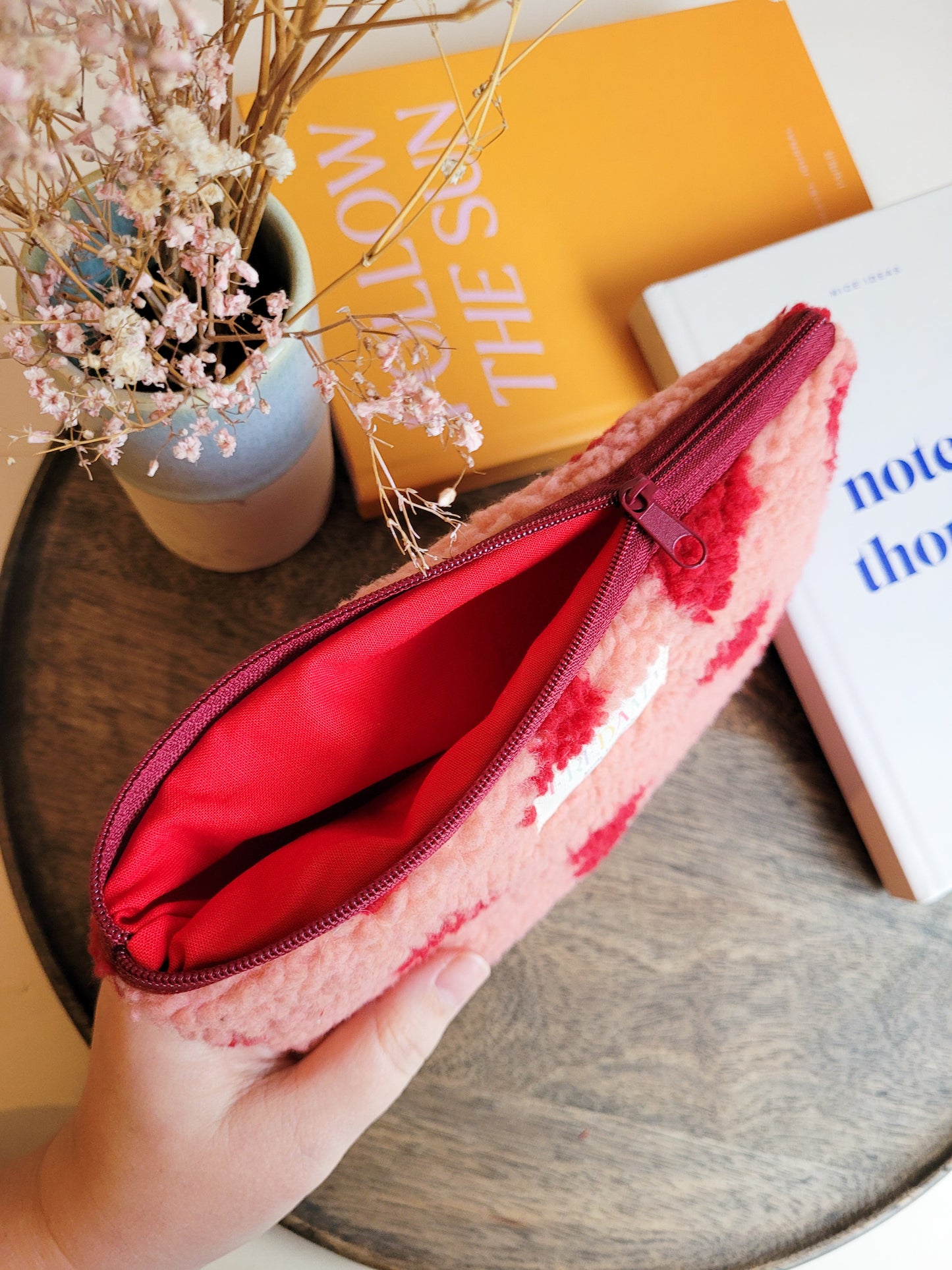 Große Teddy-Tasche rosa mit Herzen, Täschchen aus Kuschelstoff - 20 x 13 cm