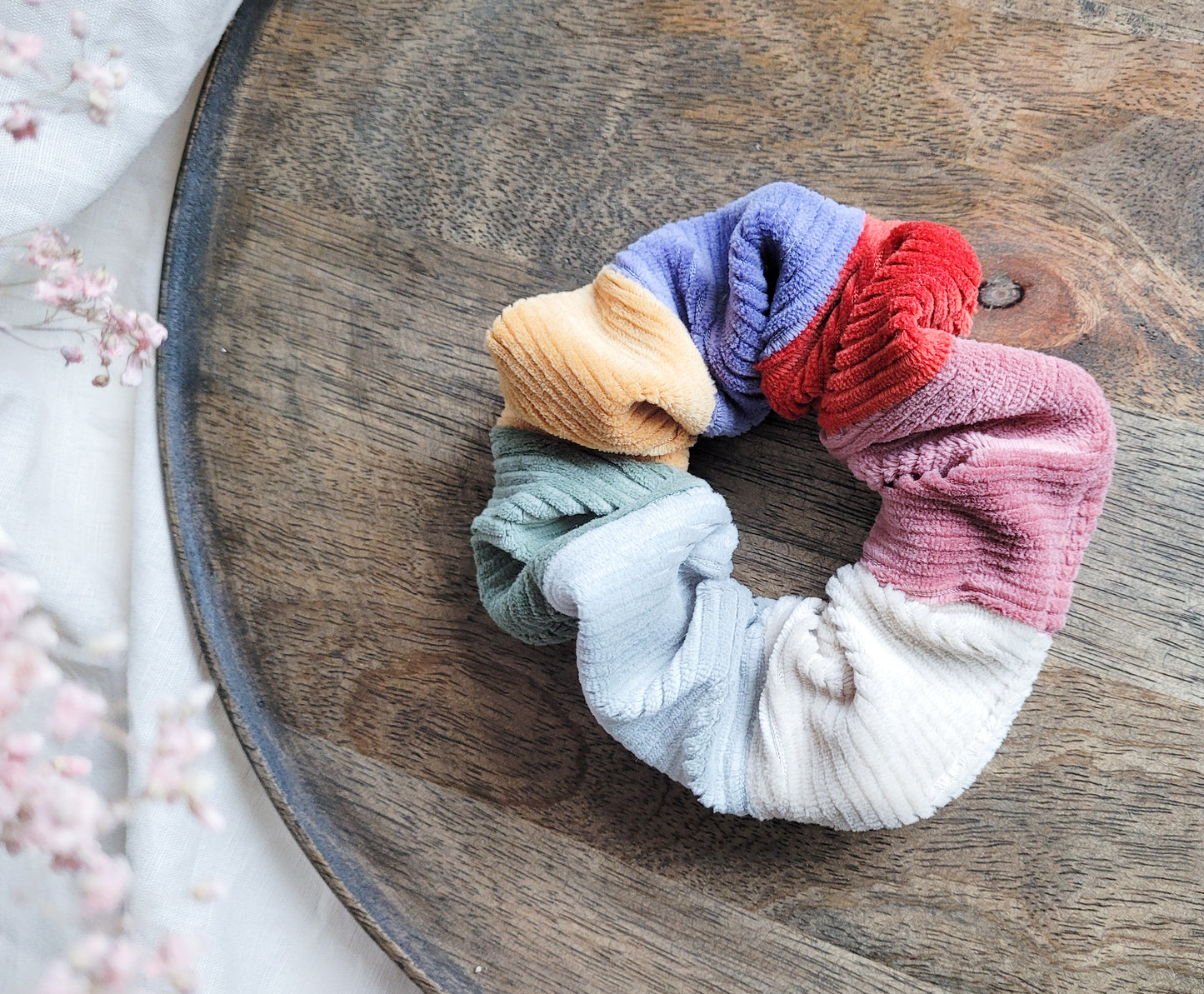 Regenbogen Cord Scrunchie aus 7 Farben - Groß