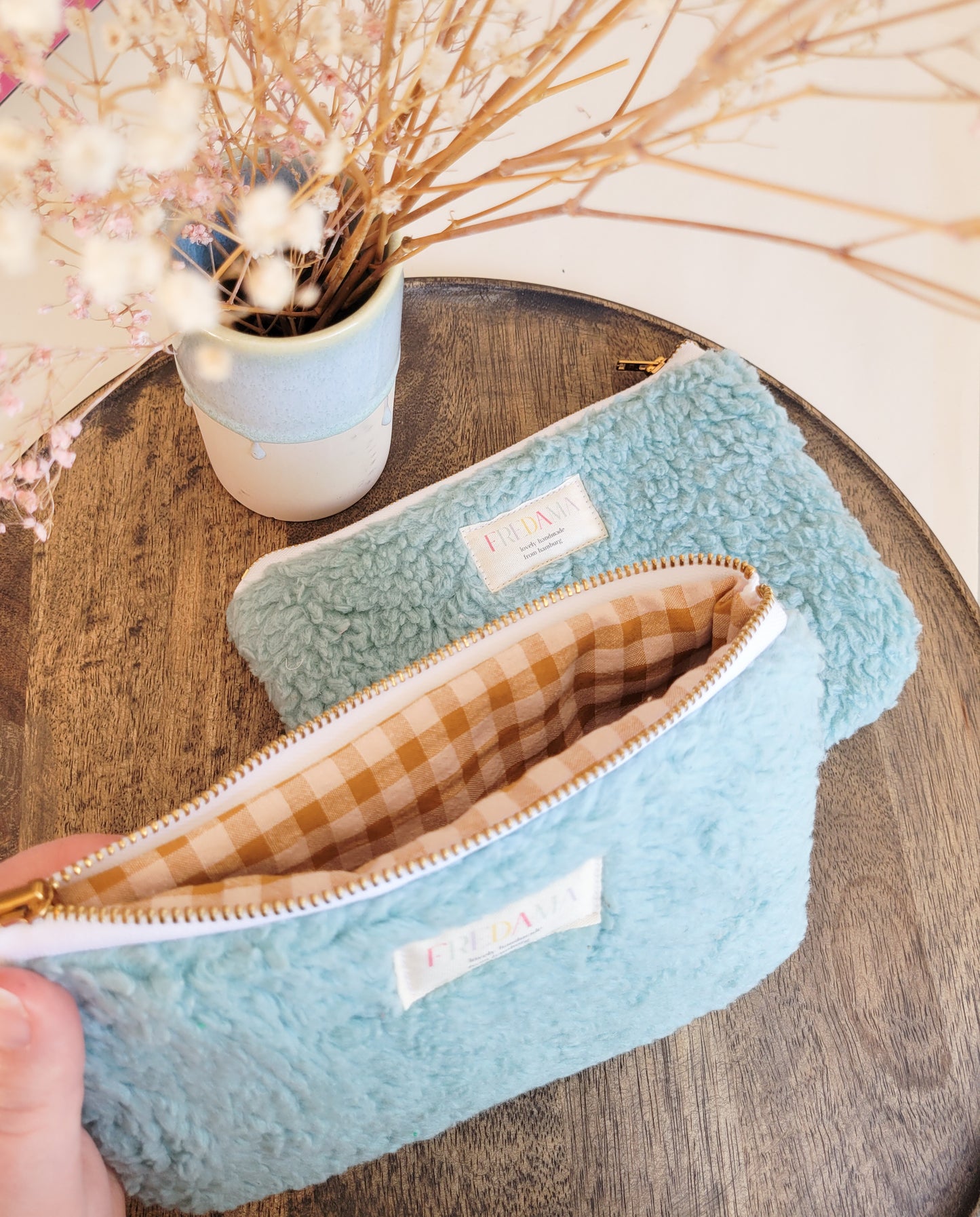 Große Teddy Tasche, Täschchen aus Kuschelstoff - 20 x 13 cm