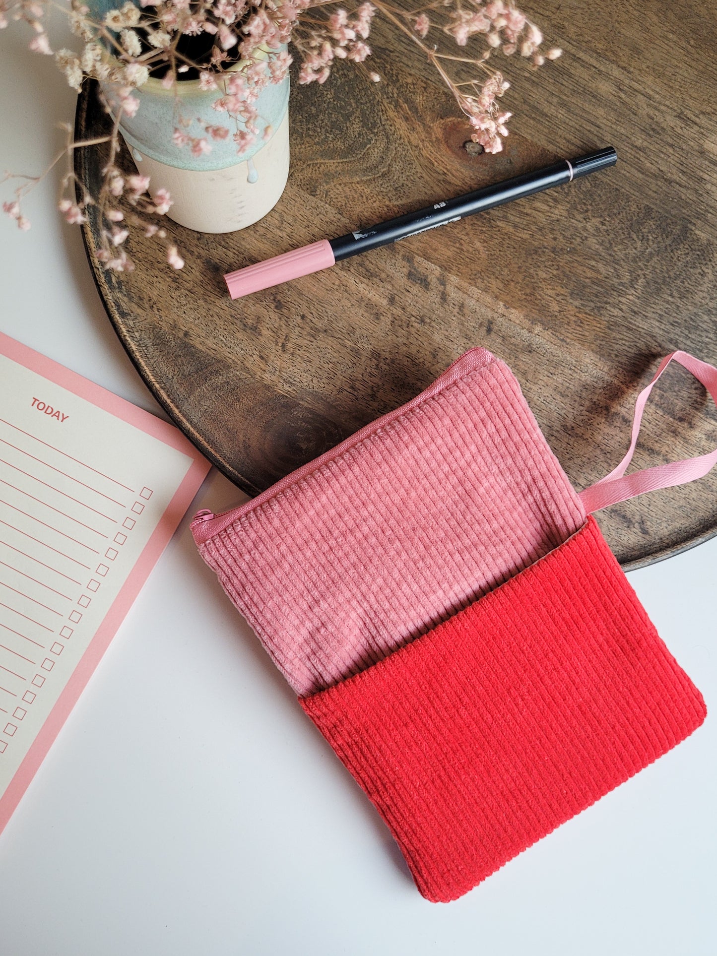 E-Reader Tasche aus Cord in Pink & Rot, E-Book Hülle