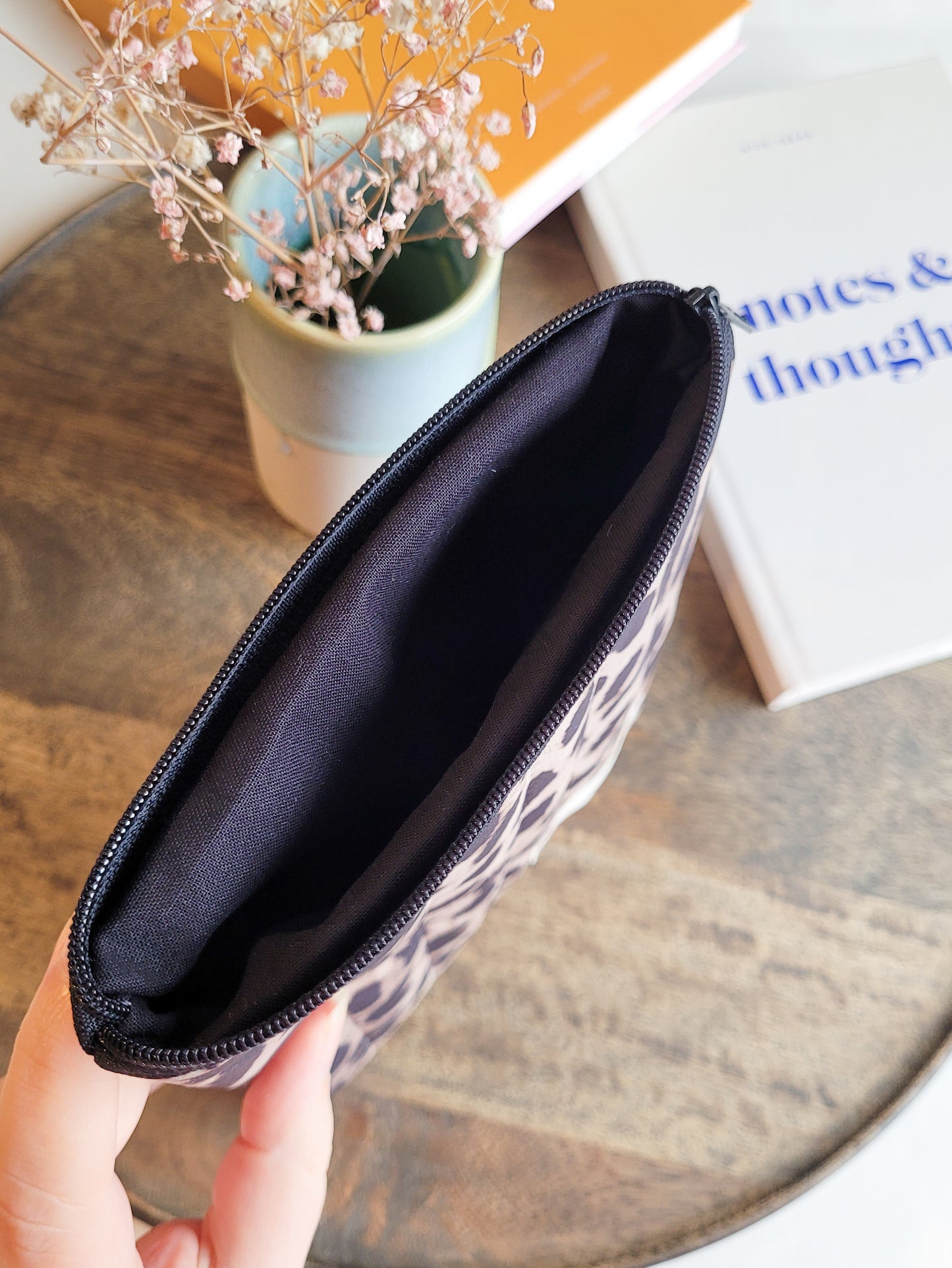 E-Reader Tasche aus Steppstoff in Leo-Print, E-Book Hülle
