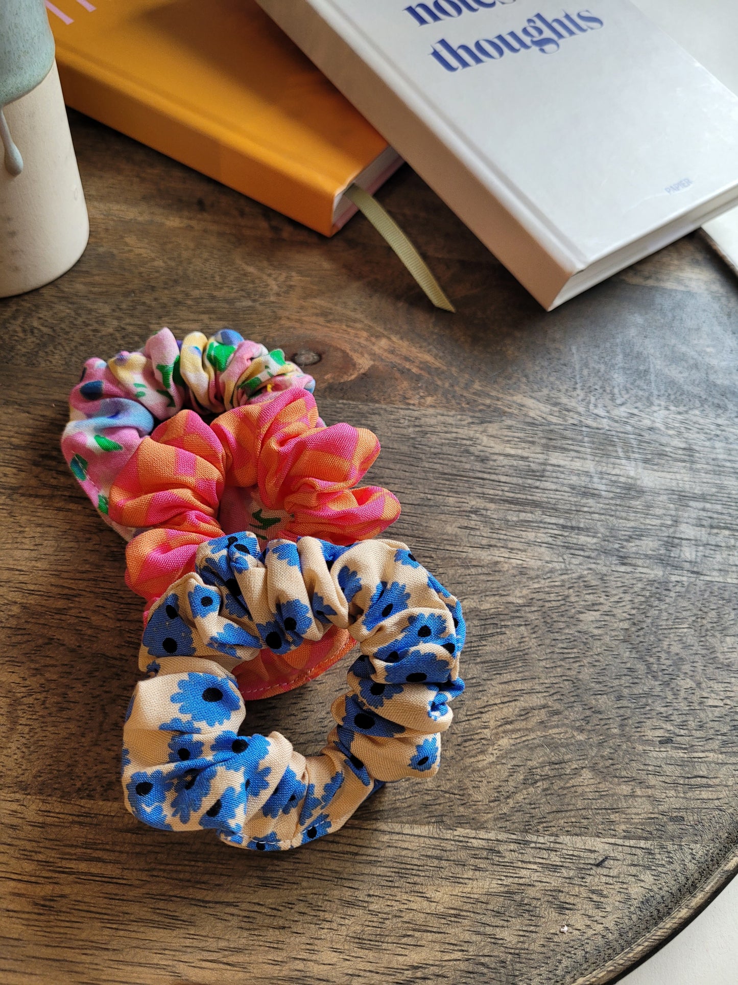 Mini Scrunchies im Sommerlook aus Viskose