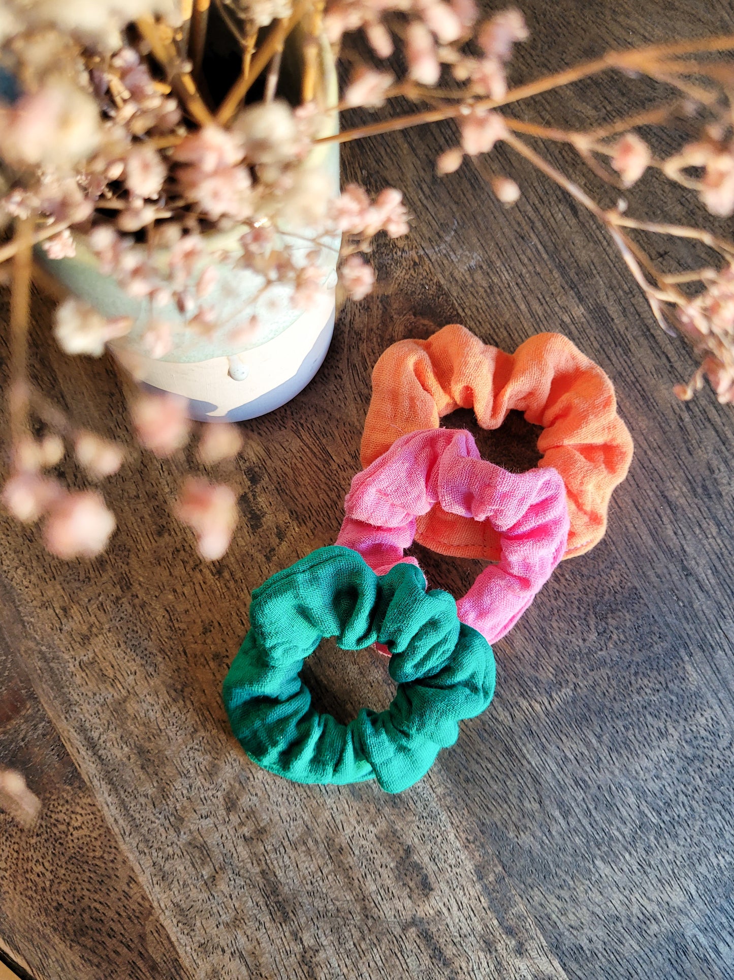 Mini Musselin Scrunchie in knalligen Farben