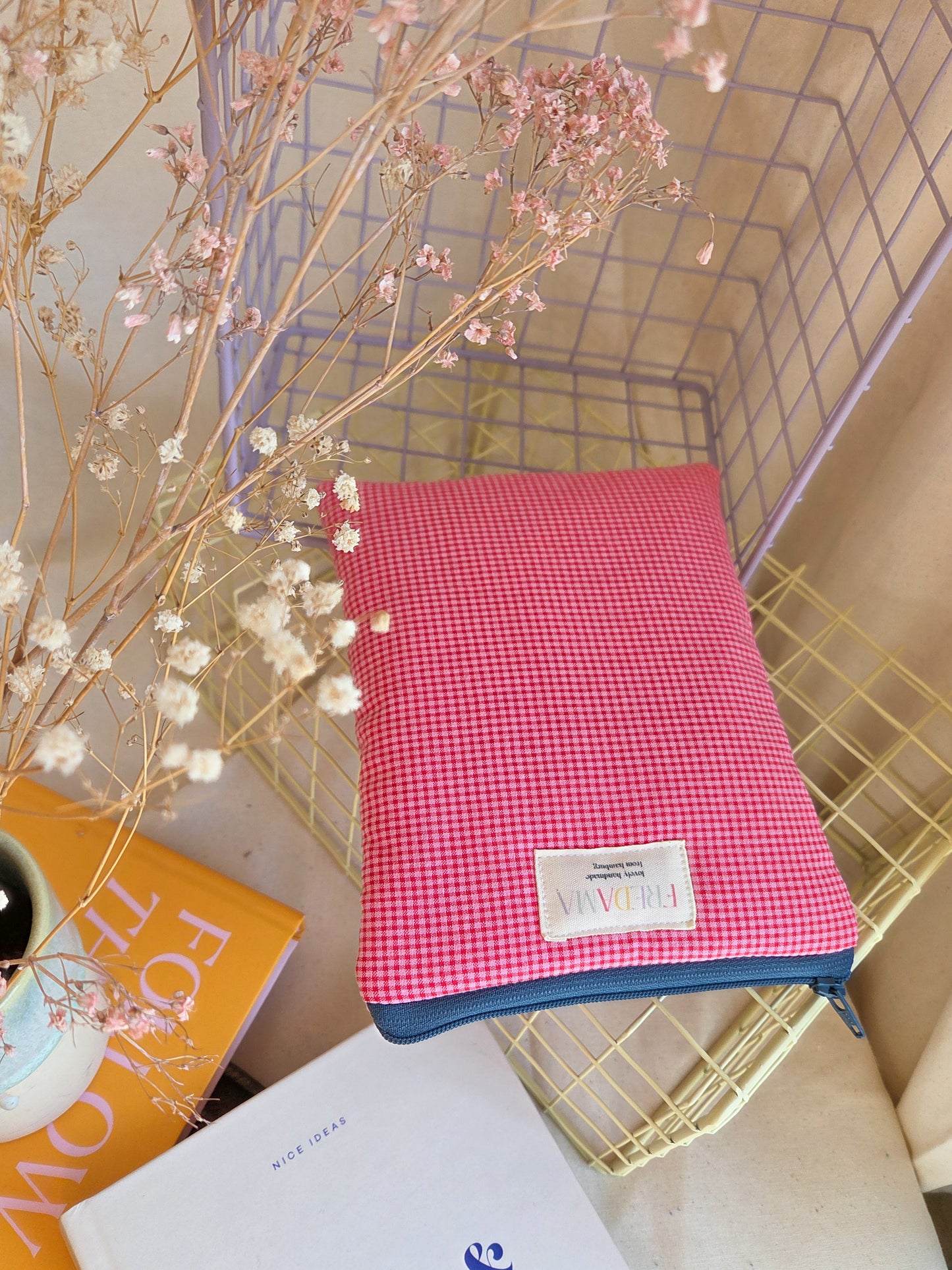 E-Reader / Laptop Tasche rot/rosa kariert, E-Book-Hülle mit Zipper, karierte / gestreifte Tasche für dein Notebook