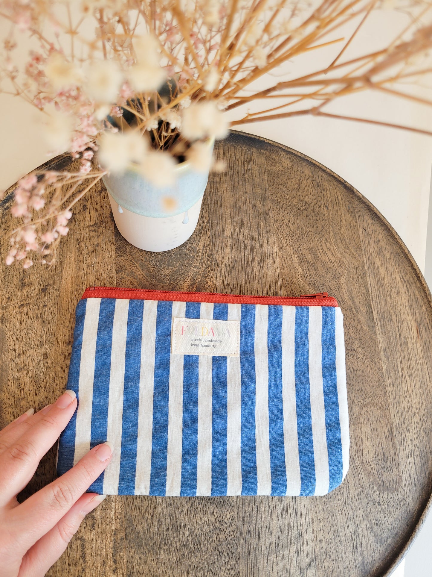 Große gestreifte blau/weiß Pouch, Seersucker Tasche mit Zipper  - 20 x13 cm