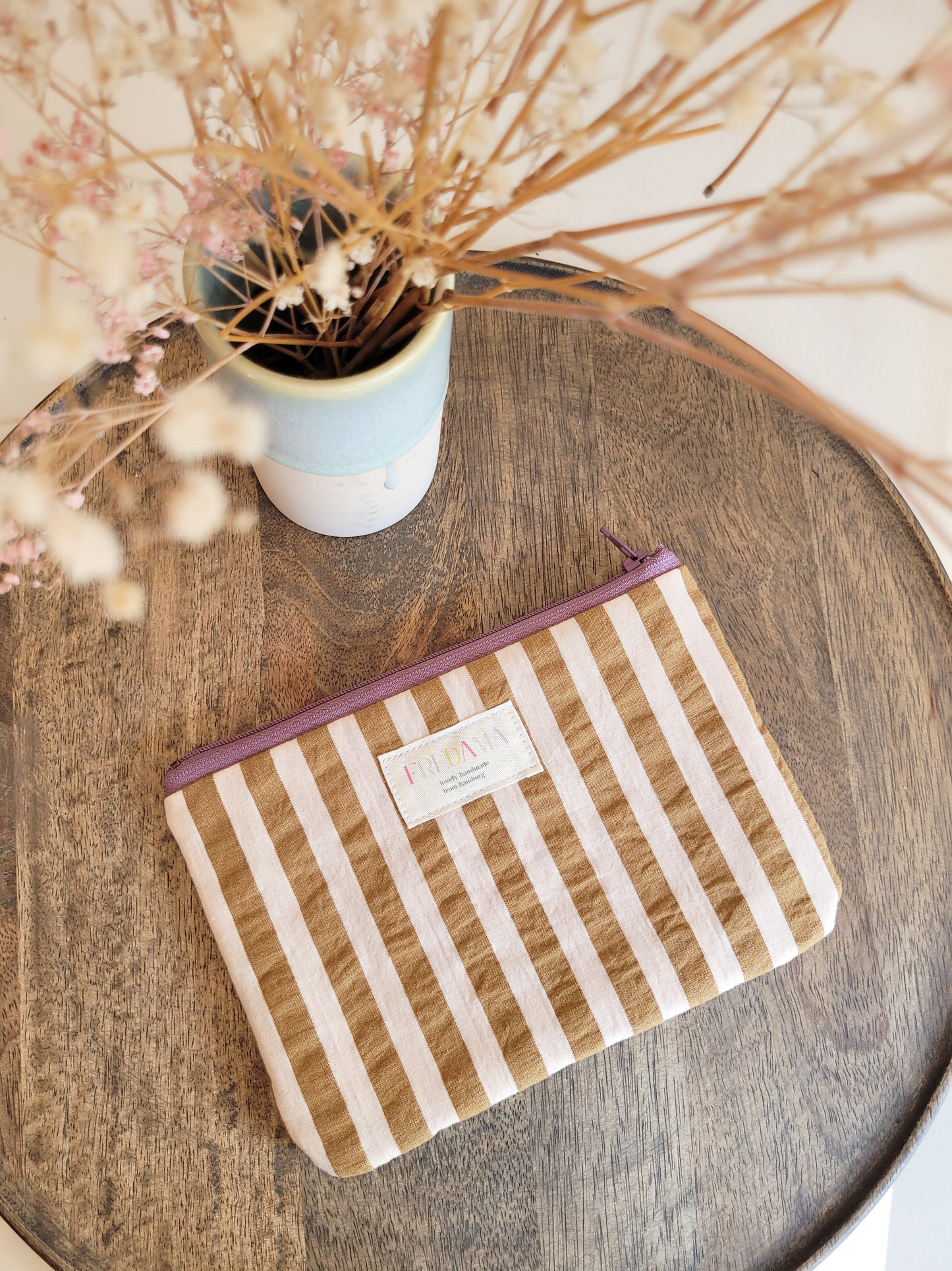 Große gestreifte Ocker/weiß Pouch, Seersucker Tasche mit Zipper  - 20 x13 cm