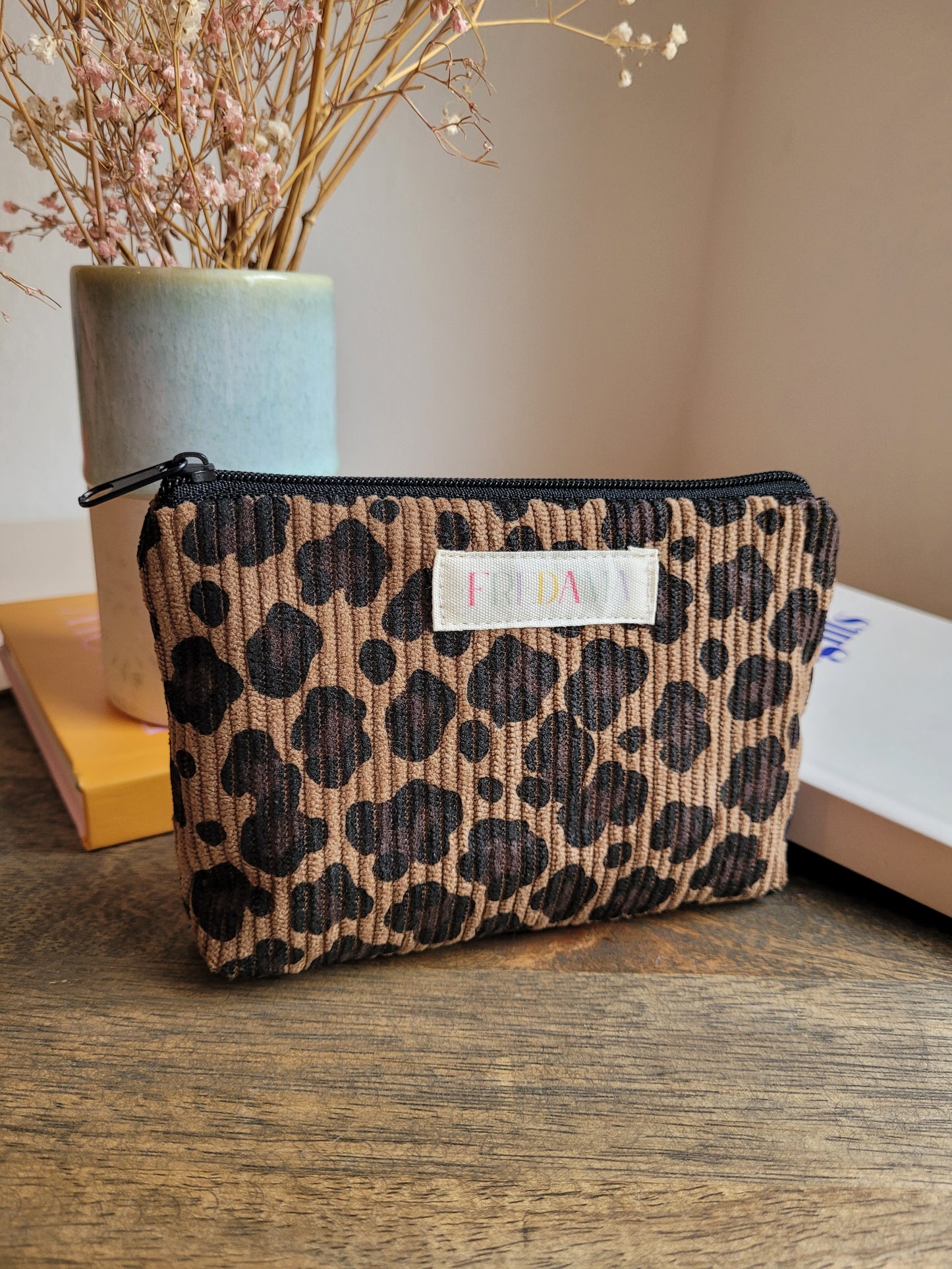 Leo-Print dunkles Kosmetiktäschchen, Cord-Tasche mit Zipper, 14x10x2 cm