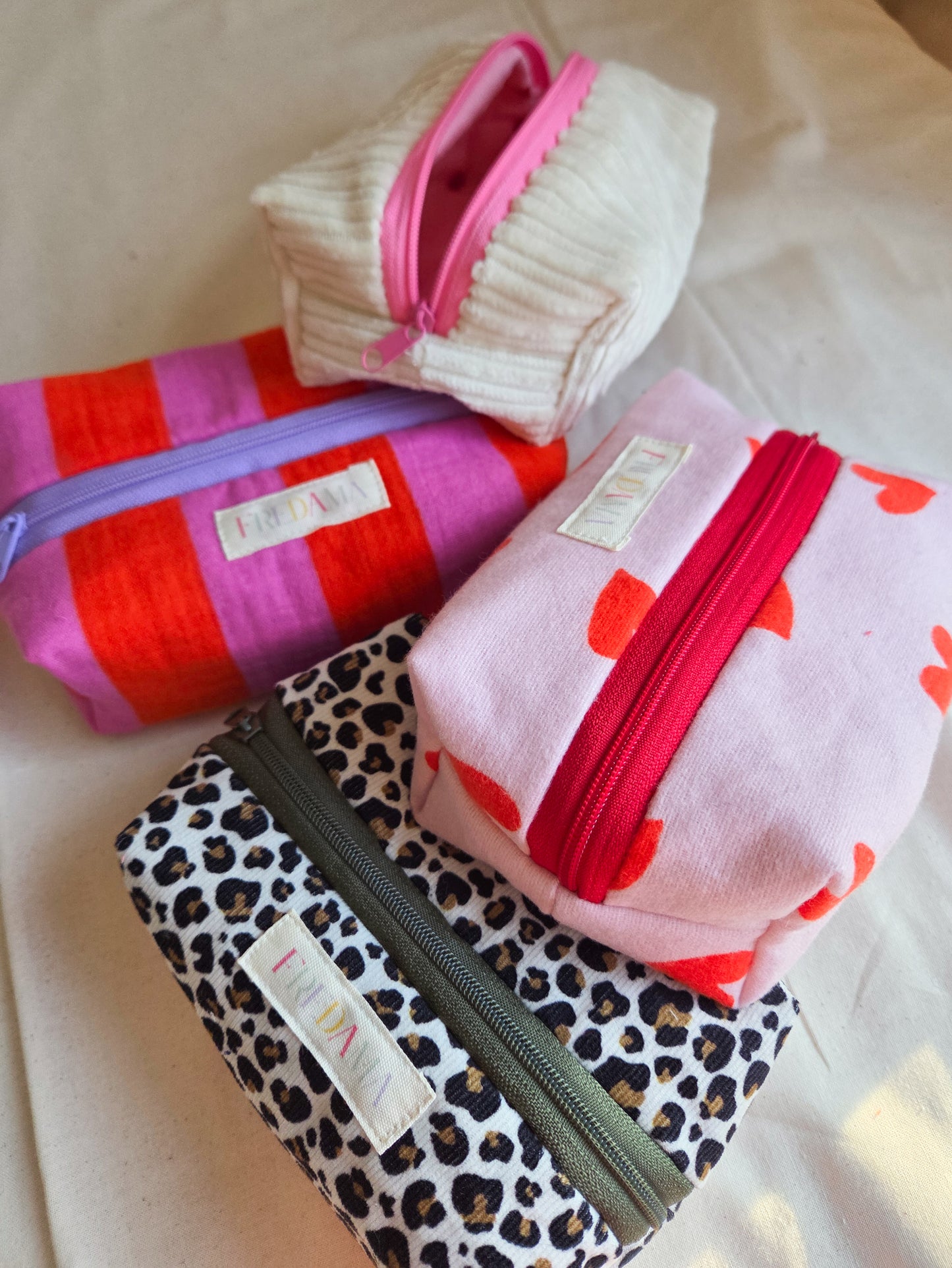 Mini boxy Bag 15x10x7 cm mit Zipper