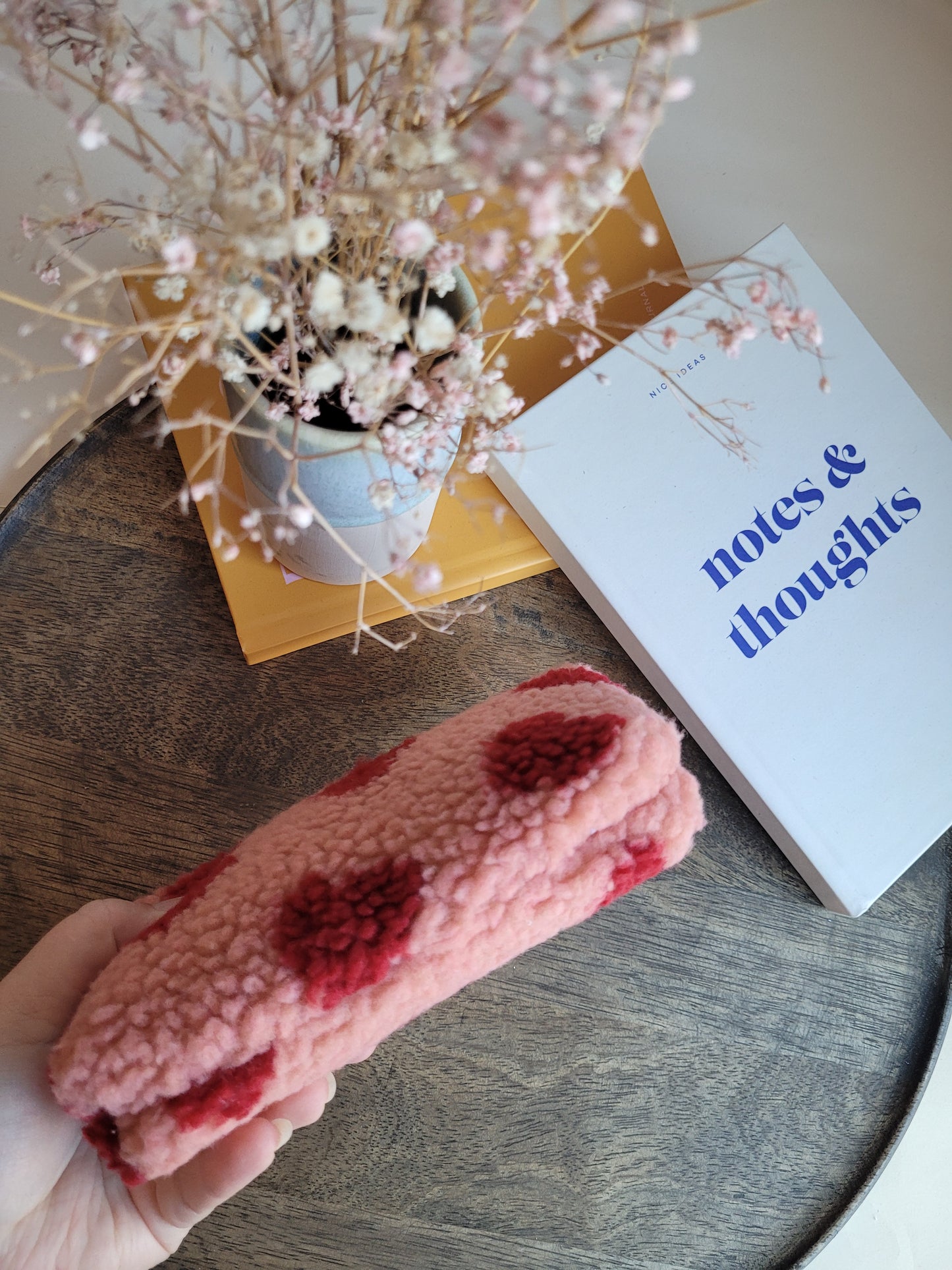 Mittelgroße Teddy-Tasche rosa mit Herzen, Täschchen aus Kuschelstoff  - 17x12x3 cm