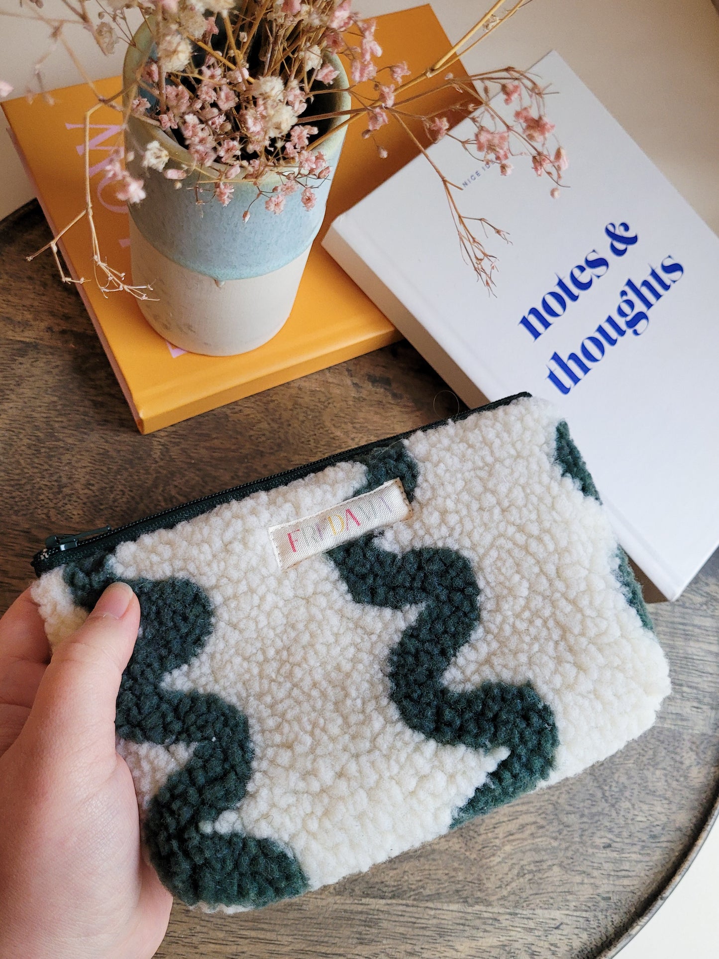 Teddy Tasche zickzack weiß/mint, Täschchen aus Kuschelstoff