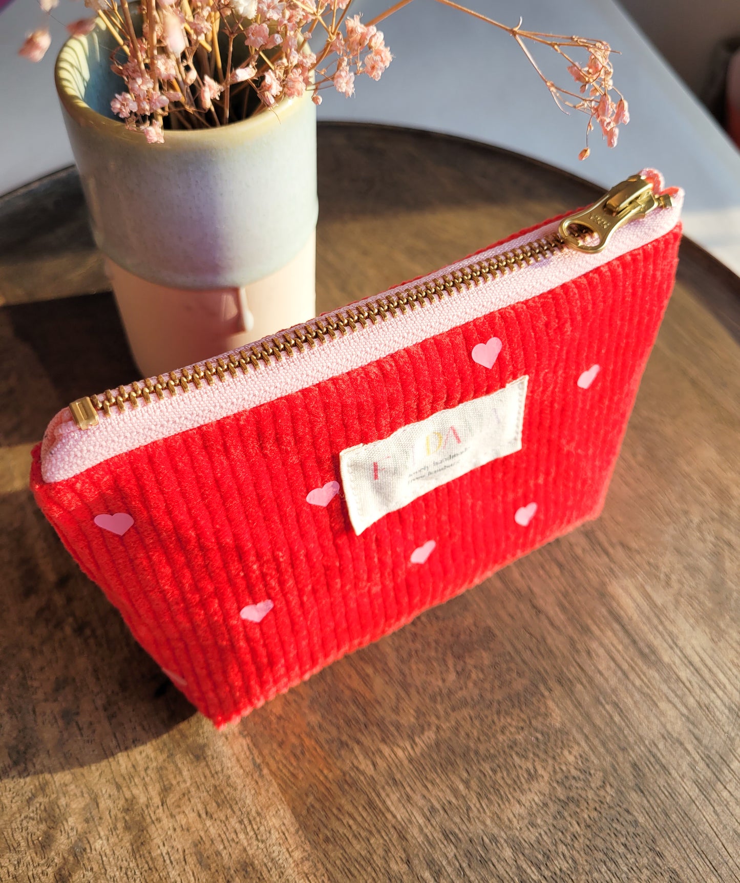 rote Cord-Kosmetiktasche mit rosa Herzen, 17x11x4 cm