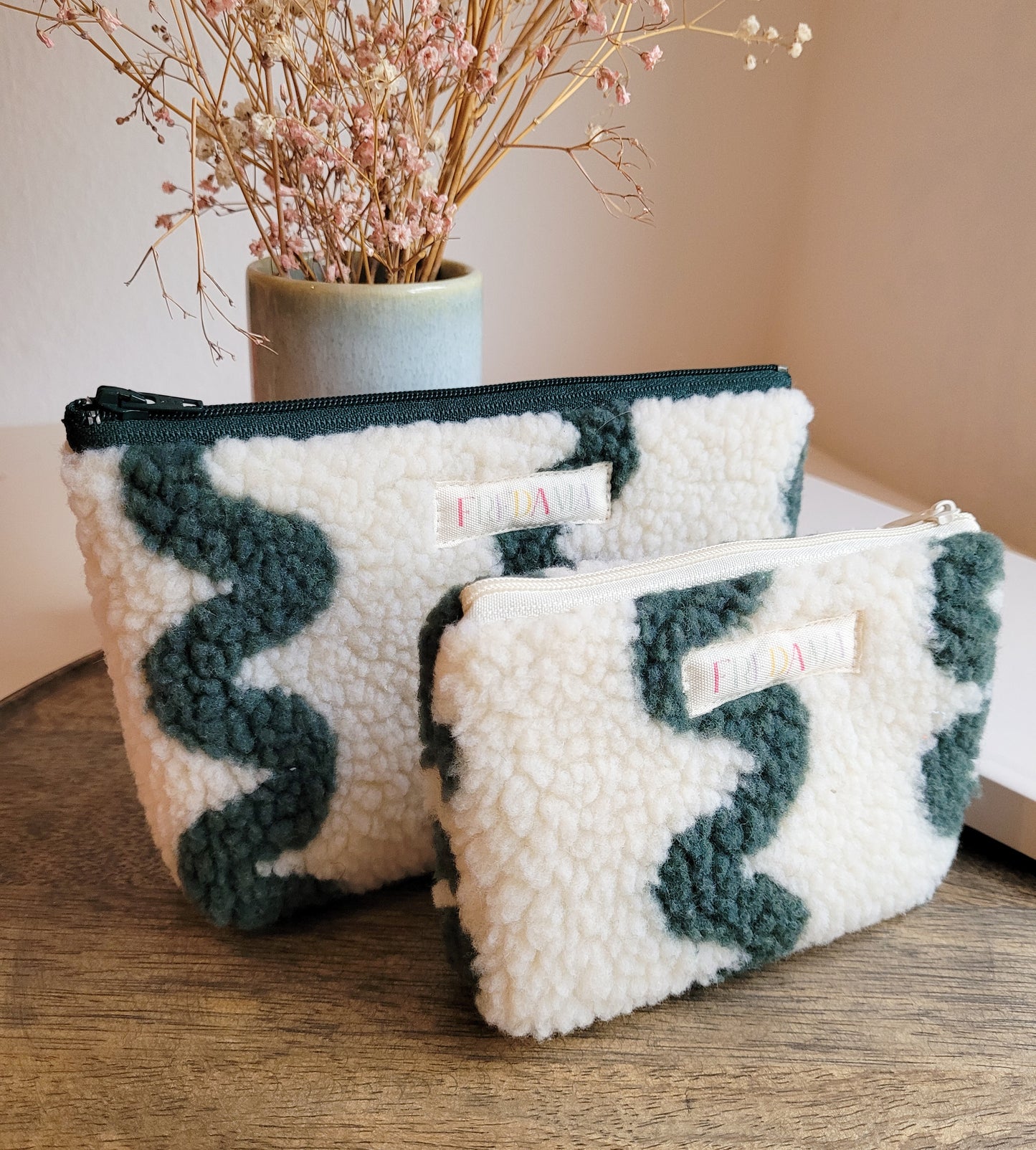 Teddy Tasche zickzack weiß/mint, Täschchen aus Kuschelstoff