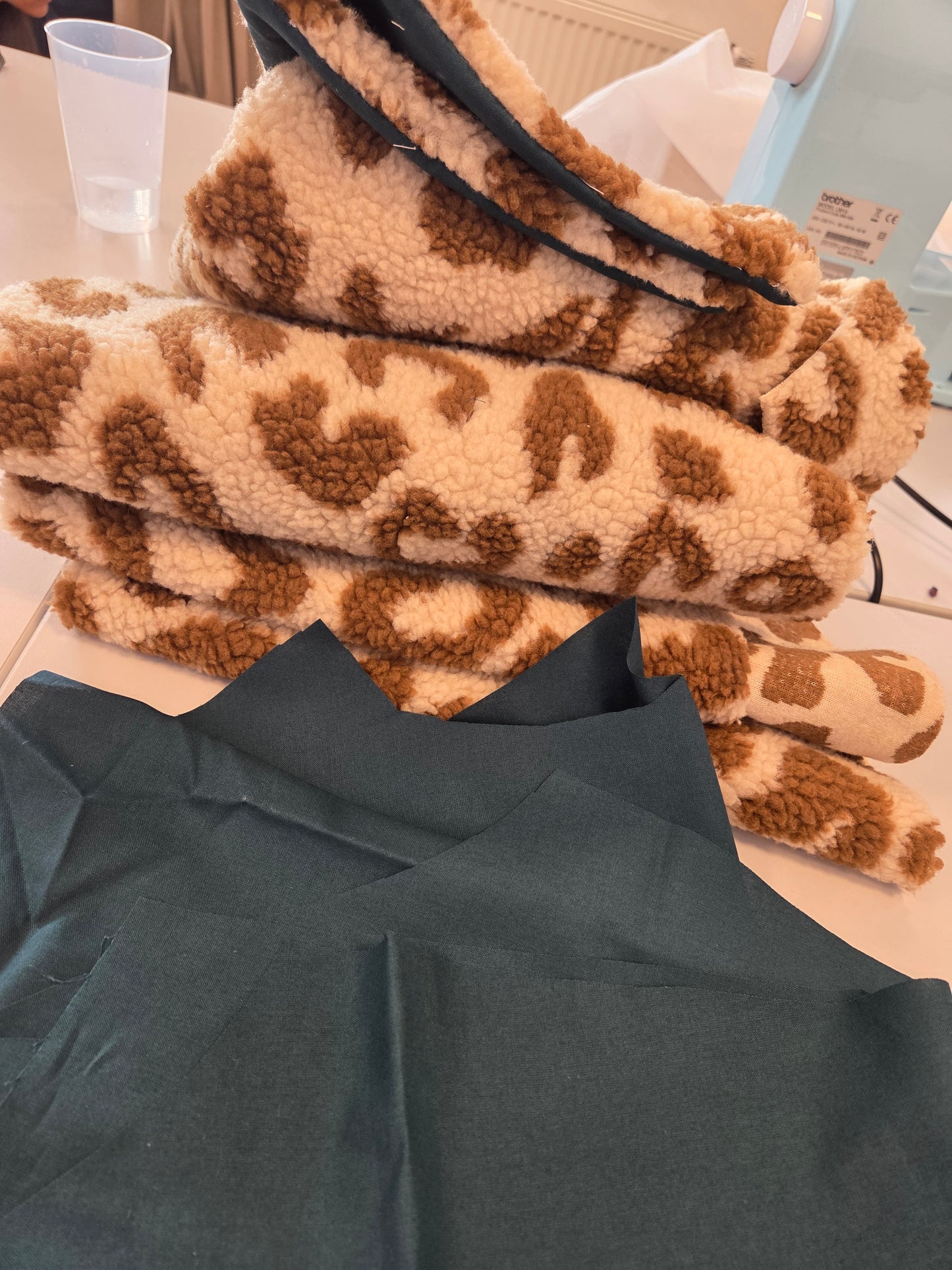 SEW YOUR OWN CLOTHES - Teddy-Weste