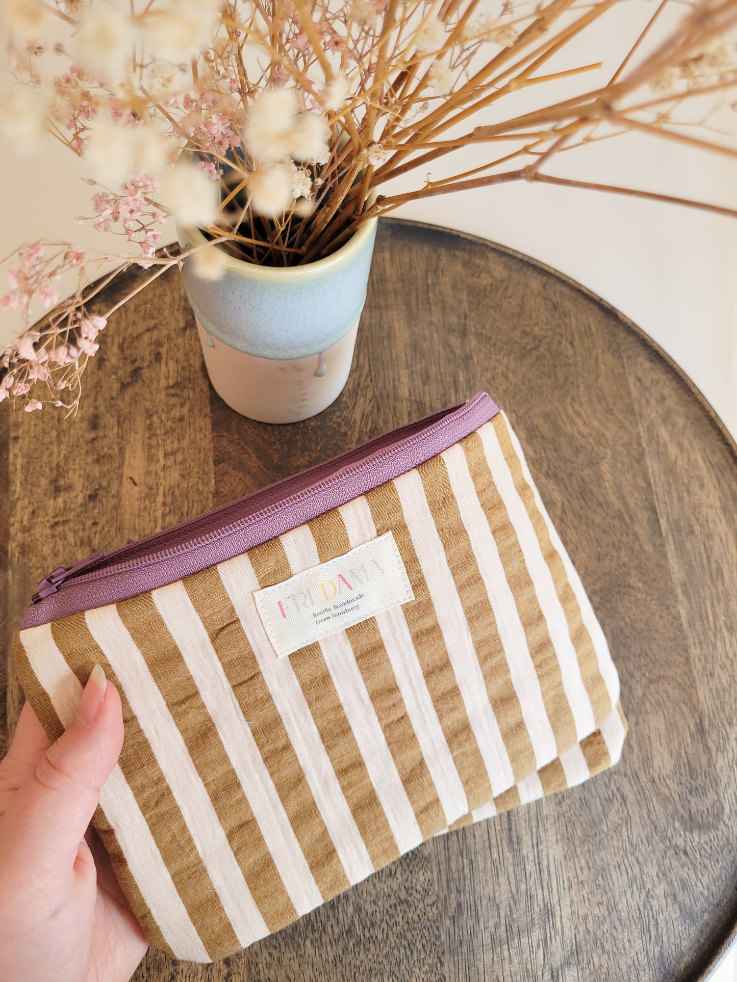 Große gestreifte Ocker/weiß Pouch, Seersucker Tasche mit Zipper  - 20 x13 cm