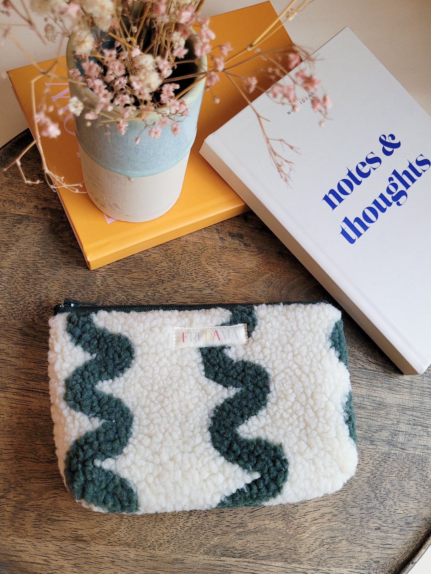 Teddy Tasche zickzack weiß/mint, Täschchen aus Kuschelstoff