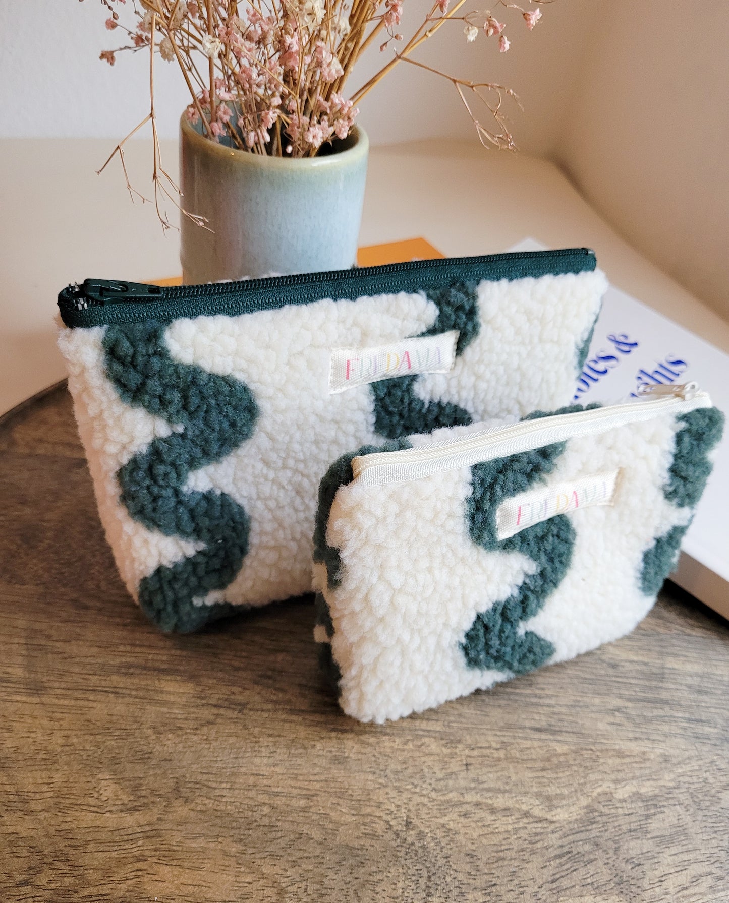 Teddy Tasche zickzack weiß/mint, Täschchen aus Kuschelstoff