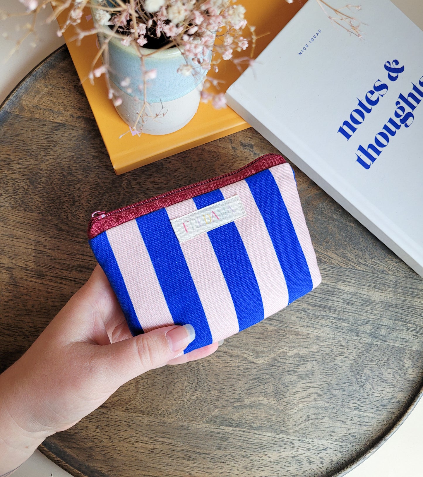 Mini bunte Schminktasche blau/rosa gestreifter Canvas, mit Boden, Maße 13x9x2 cm