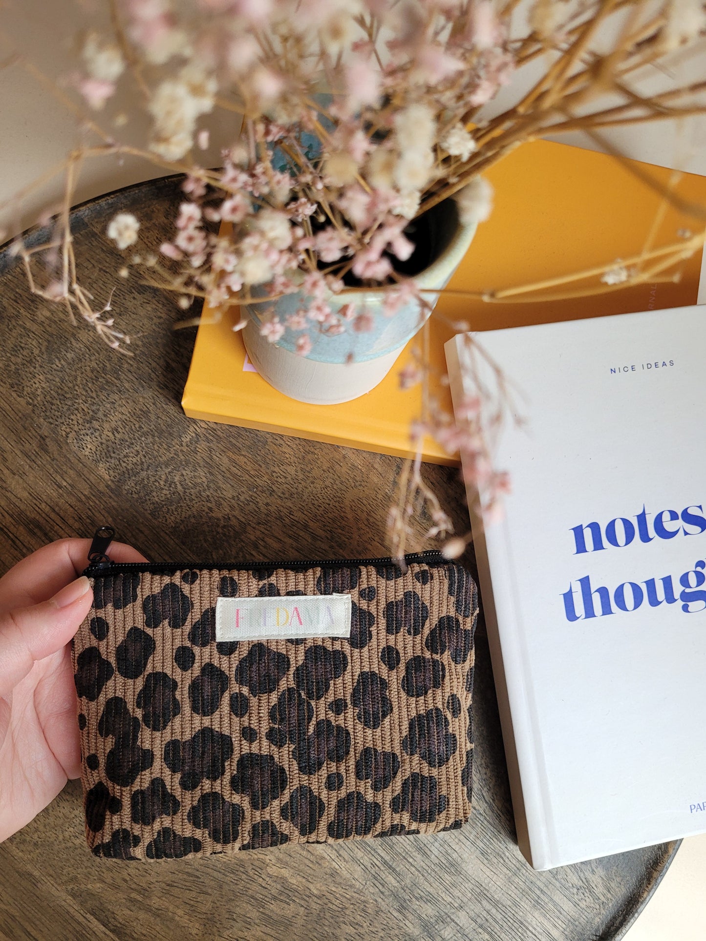 Leo-Print dunkles Kosmetiktäschchen, Cord-Tasche mit Zipper, 14x10x2 cm