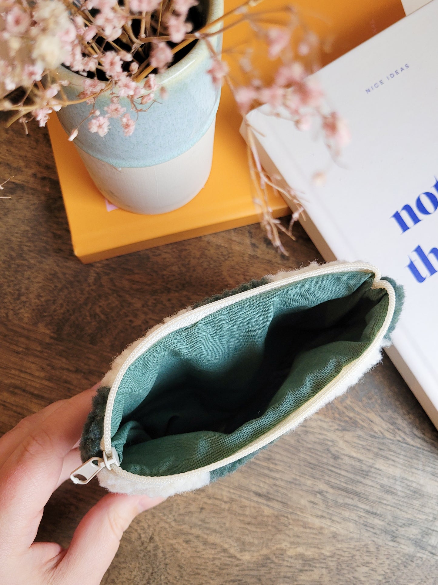 Teddy Tasche zickzack weiß/mint, Täschchen aus Kuschelstoff